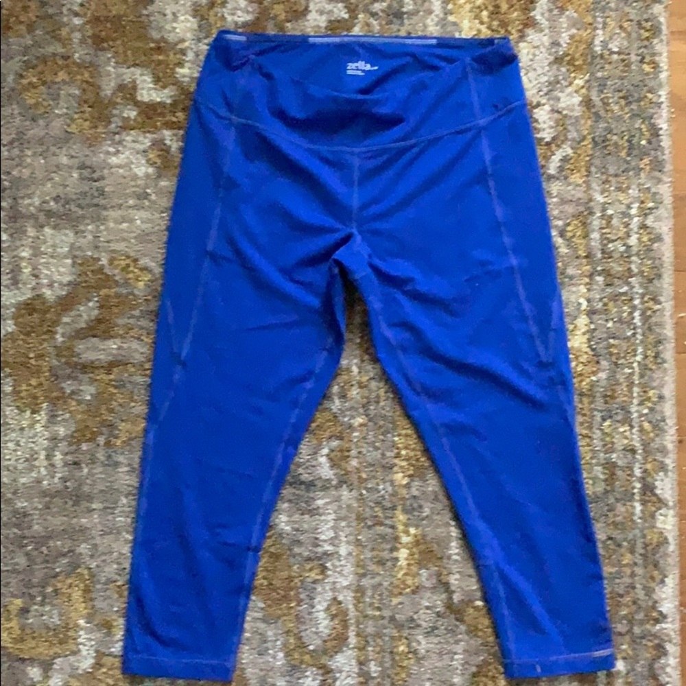 Capri leggings by Zella